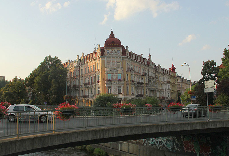 cz2018_01.jpg (107180 bytes)