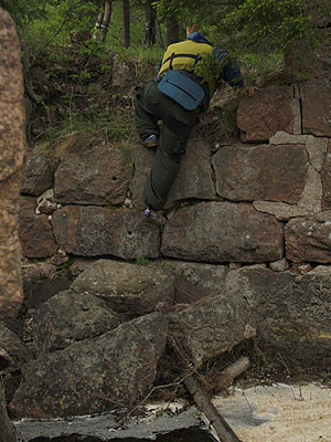 uksa3_04.jpg (48576 bytes)